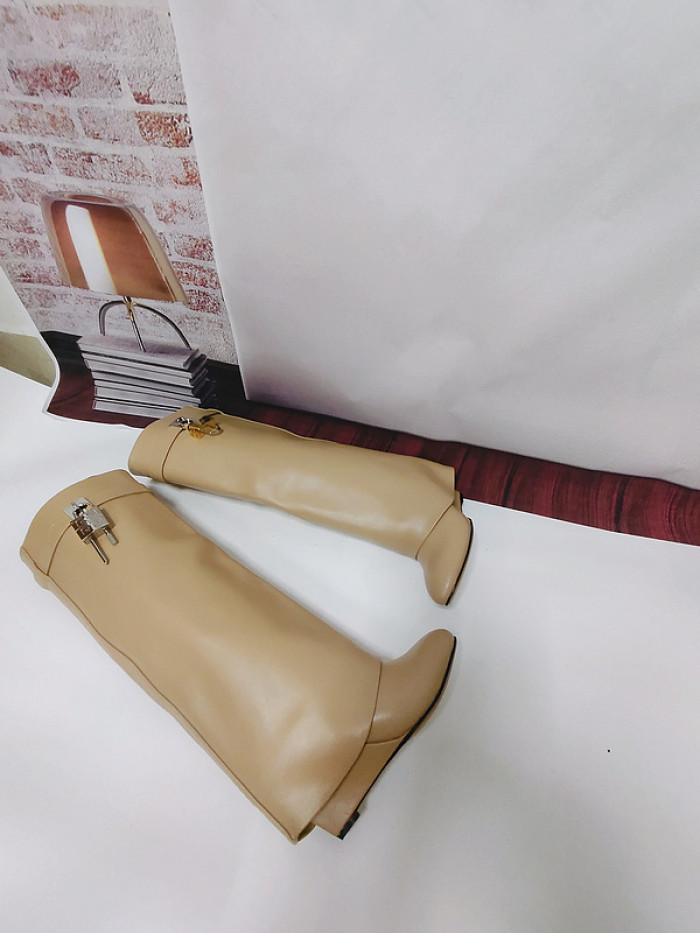 GIVENCHY LEATHER BOOTS GC000002