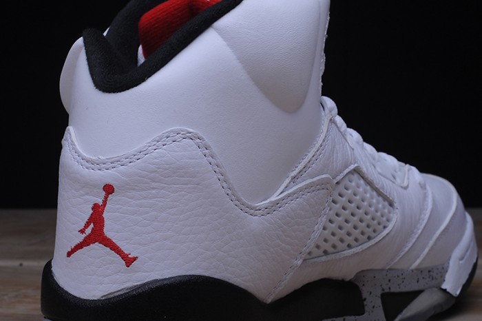 AIR JORDAN 5 RETRO "WHITE CEMENT" mens 136027-104