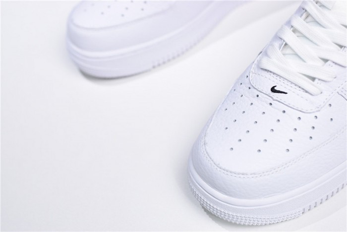 Air Force 1 Low Utility White  AJ7747-100