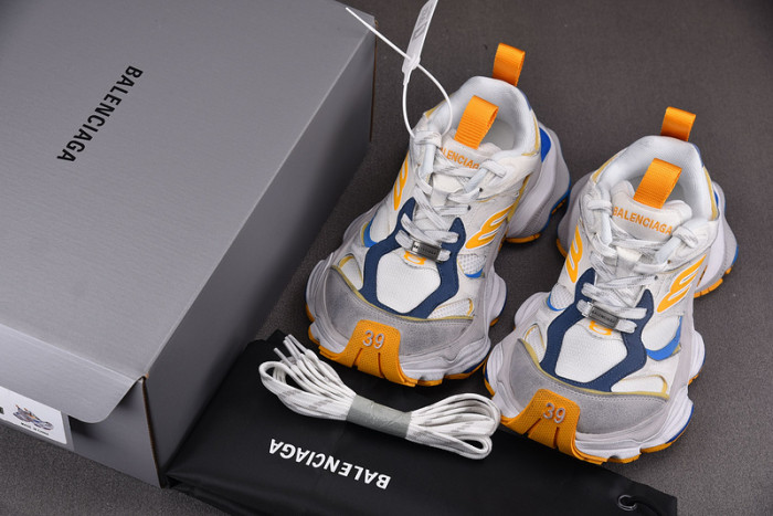 SNEAKER CARGO