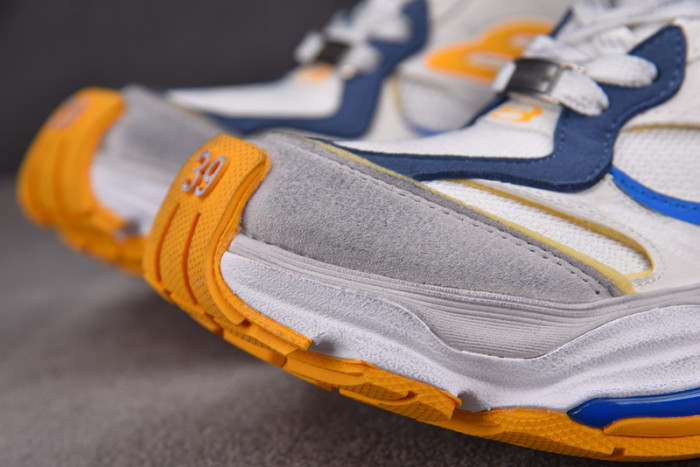 SNEAKER CARGO
