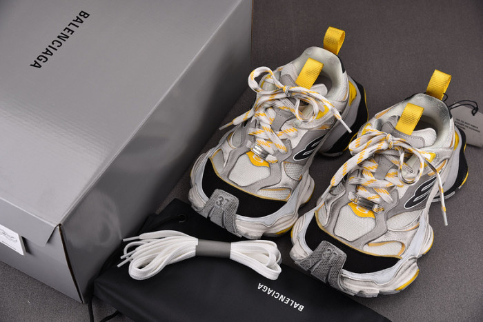 SNEAKER CARGO