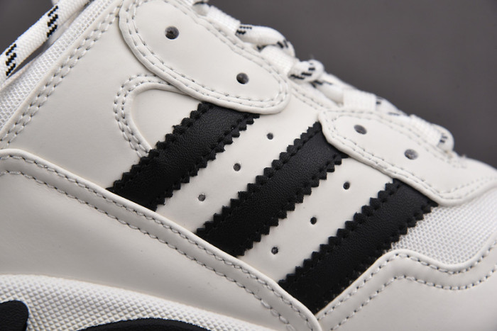 TRIPLES TRAINER SNEAKERS 2000045