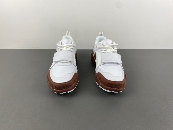Travis Scott x Zoom Field Jaxx Light Chocolate HQ3073-100