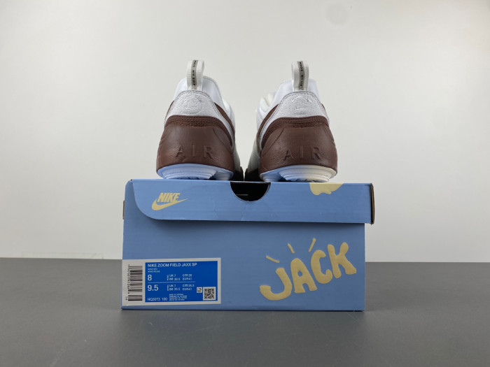 Travis Scott x Zoom Field Jaxx Light Chocolate HQ3073-100