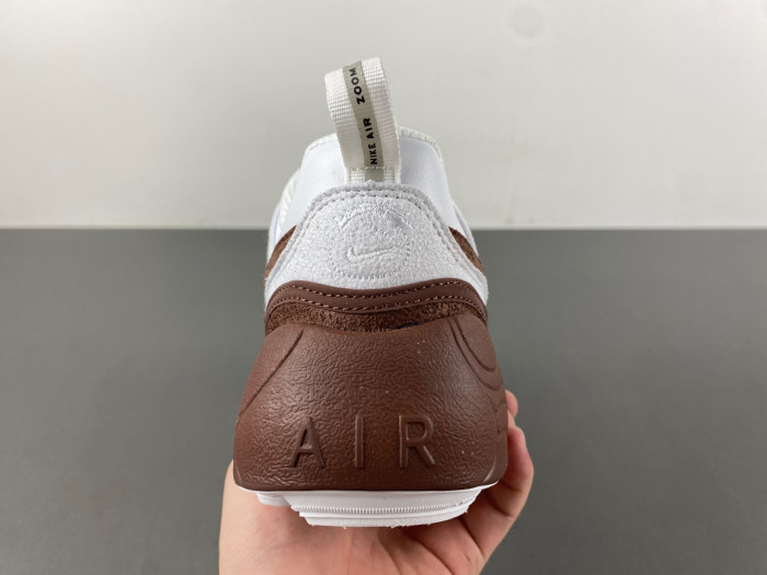 Travis Scott x Zoom Field Jaxx Light Chocolate HQ3073-100