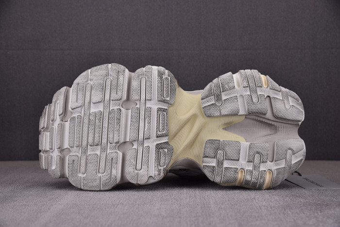 SNEAKER CARGO