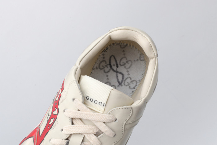 G*u*i rhyton vintage trainer sneaker  576965 drw00 9555