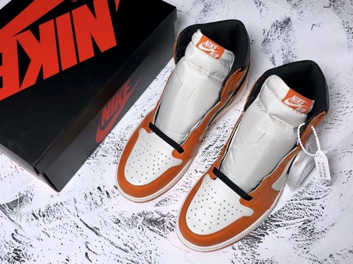 Air Jordan 1 Retro Reverse Shattered Backboard  555088-113