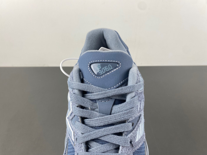 NEW BALANCE 9060 NB000043
