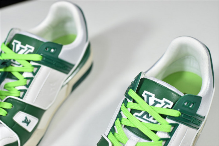 LV snekaers  L000008
