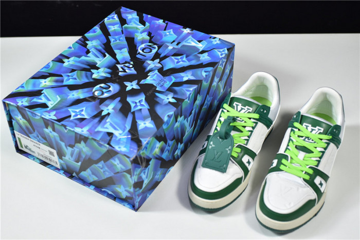 LV snekaers  L000008