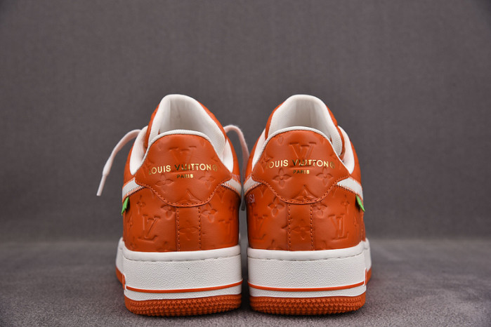 NIKE LOW AIR FORCE 1 X orange