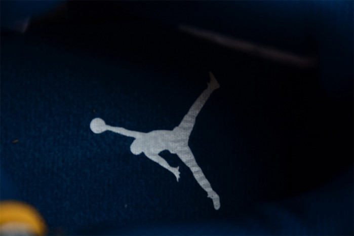 Air Jordan 4 GS "Cacao Wow" FB2214-200