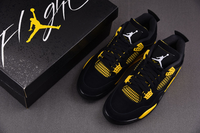 Air Jordan 4 Retro Thunder (2023) DH6927-017