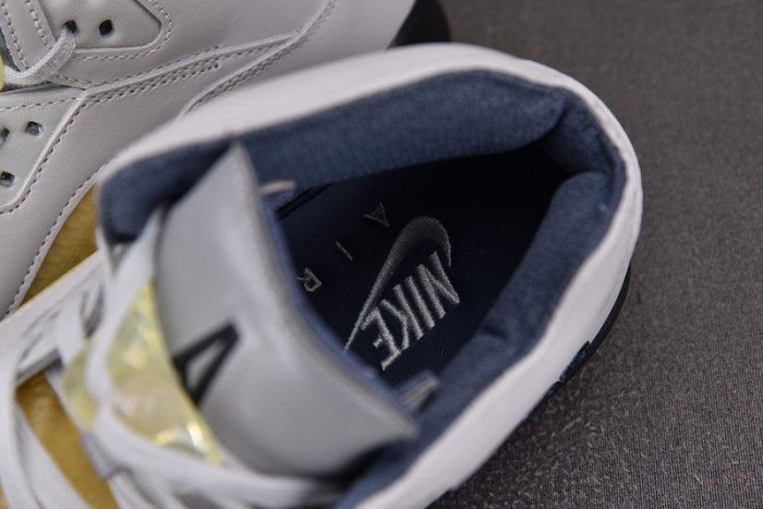 Air Jordan 5 Retro A Ma Maniére Diffused Blue FZ5758-004