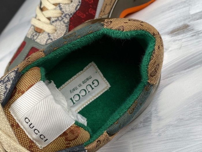 G*u*i rhyton vintage trainer sneaker  576969 drw00 9522